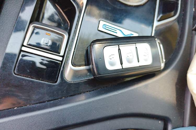 Used Dongfeng Fengon E3 2019 EV Zhihao Model
