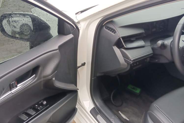 Used Toyota Camry 2024 2.0G Prestige Edition
