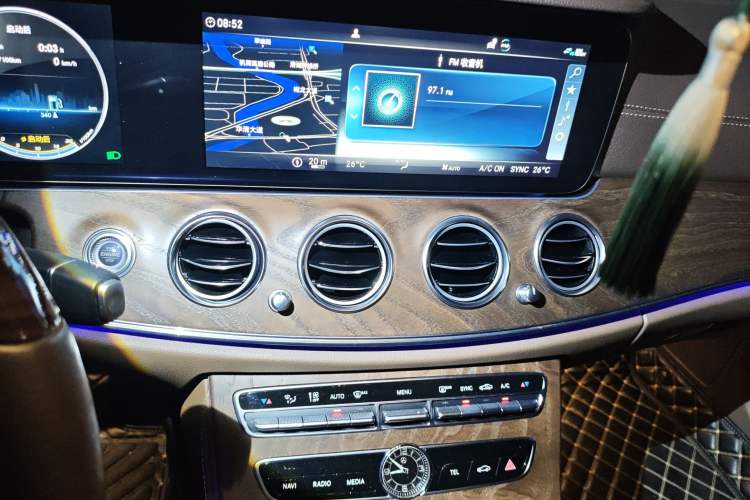 Used Mercedes-Benz E-Class 2019 Restyled E 300 L Luxury Edition
