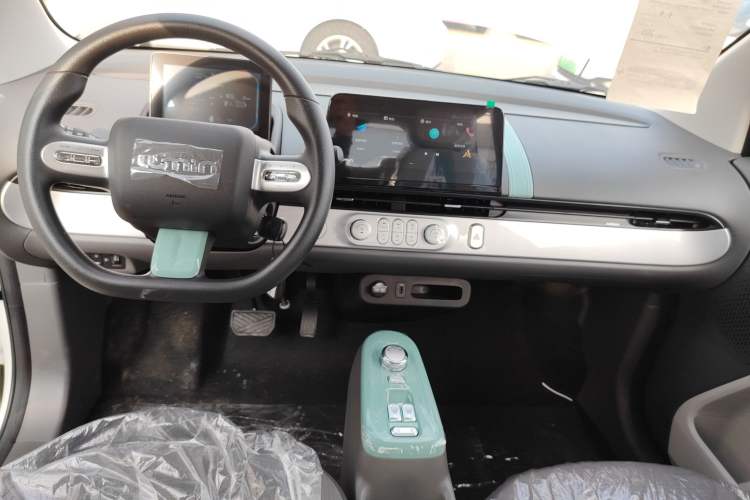 Used Changan Lumin 2023 205km Xiangqin Version
