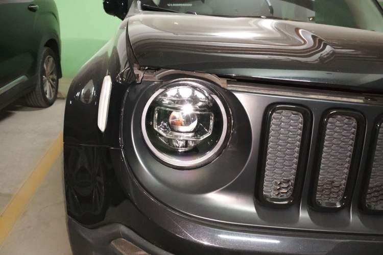 Used Jeep Renegade 2017 180TS Automatic All-Wheel Drive Versatile Edition