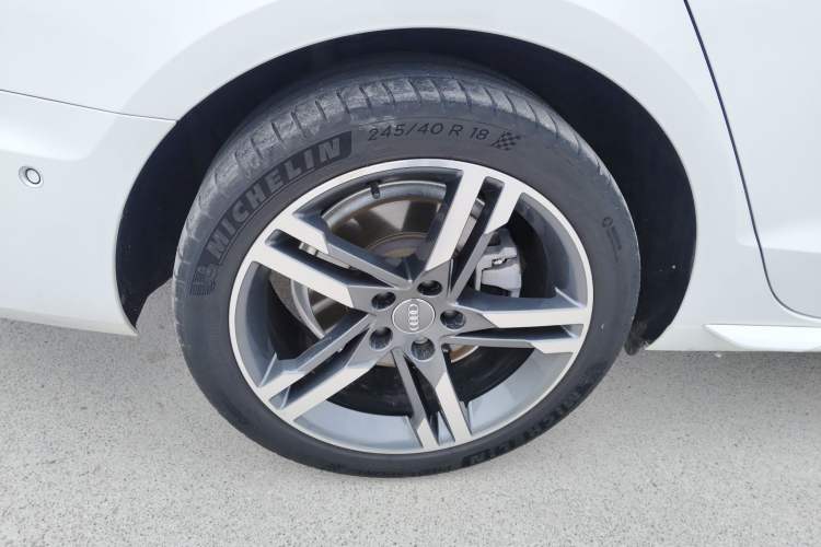 Used Audi A4L 2020 40 TFSI Luxury Dynamic Model
