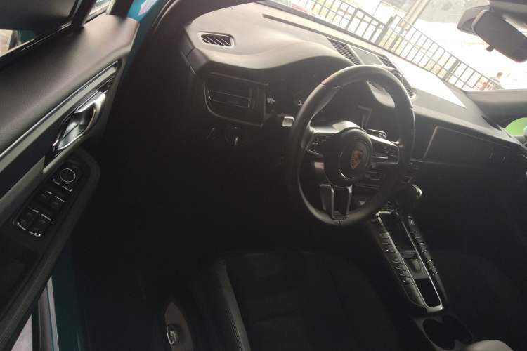 Used Porsche Macan 2021 Macan 2.0T
