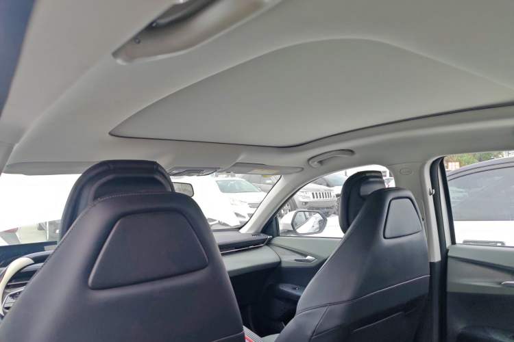 Used CHANGAN Eado DD 2023 Blue Whale NE 1.5T GDI DCT Navigation Model Headliner