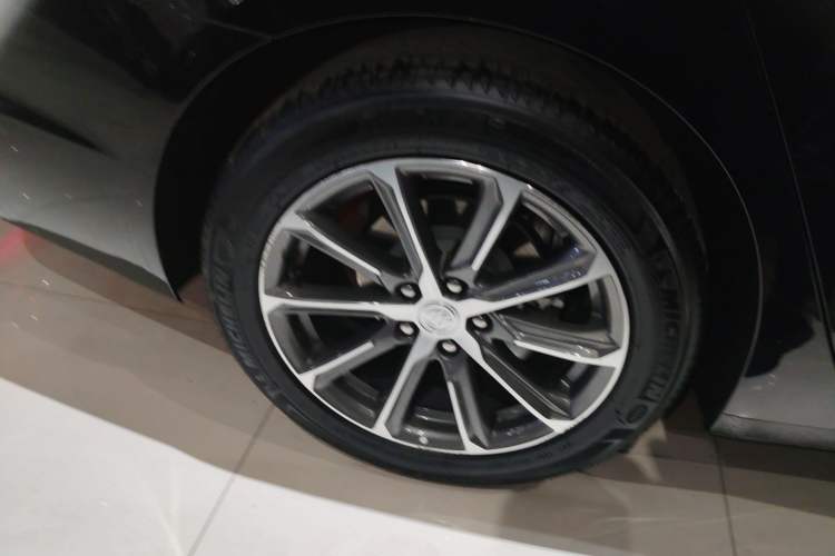 Used Buick LaCrosse 2022 652T Luxury Version
