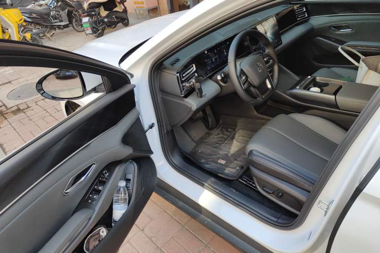 Used BYD Qin L 2026 DM-i 128KM Leading Edition