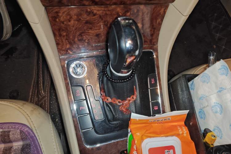 Used Volkswagen Passat 2013 1.8TSI DSG Prestige Edition Gear Lever