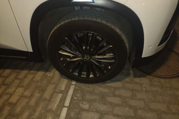 Used Nio ES8 2018 355 km Base Version 7-Seater Edition