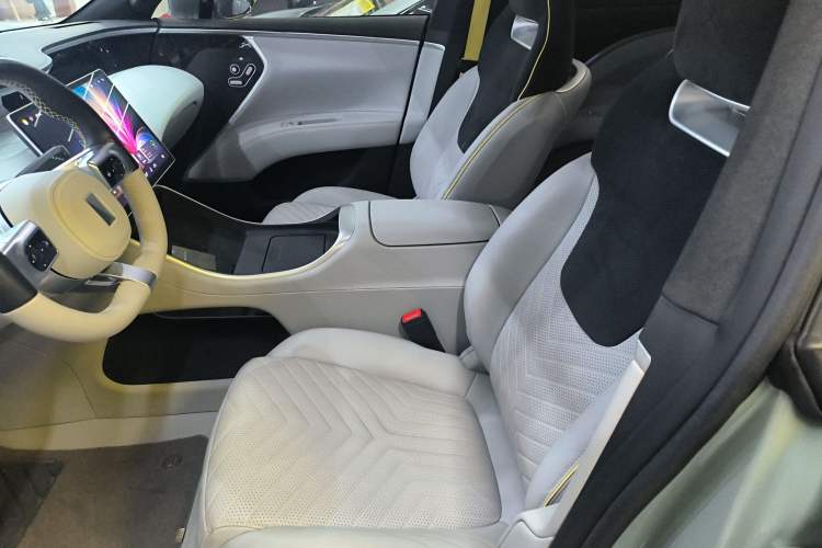 Used Avatr 11 2022 Long-Range Dual-Motor Luxury Edition 4 Seats
