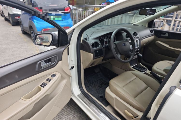 Used Ford Focus 2013 Sedan Classic 1.8L Automatic Base Model