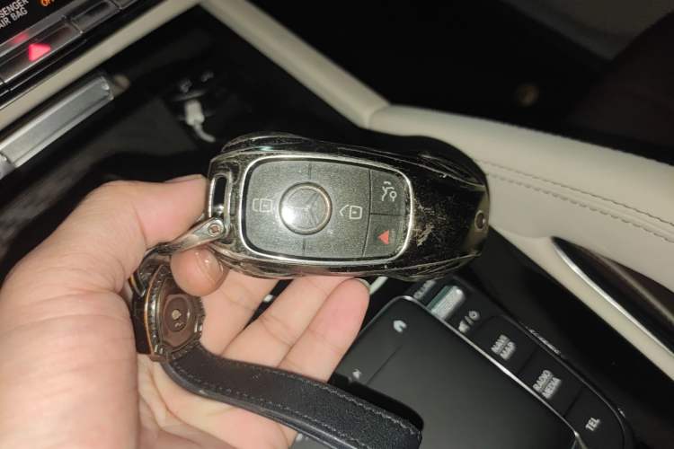 Used Mercedes-Benz GLS 2023 Refreshed GLS 450 4MATIC Luxury Edition Vehicle Key
