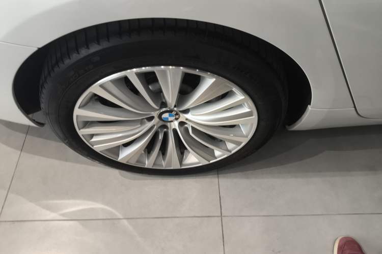 Used BMW 5 Series GT 2015 528i Luxury Edition