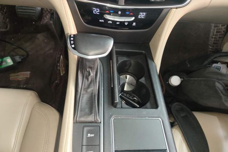 Used Cadillac CT6 2016 28T Fashion Edition Gear Lever