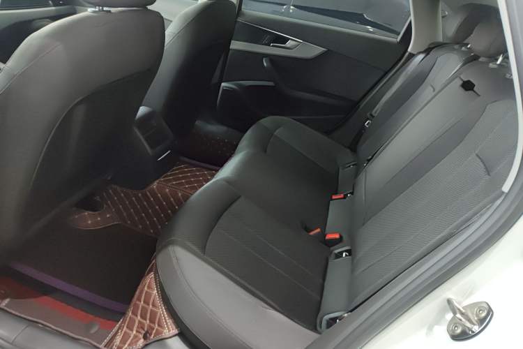 Used Audi A4L 2019 40 TFSI Ambition China VI