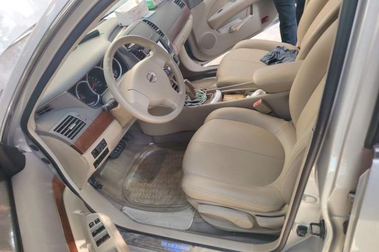 Used Nissan Sylphy 2009 1.6XE Automatic Comfort Edition Left Front Seat