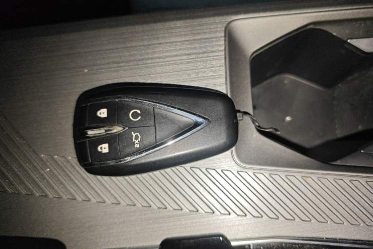 Used Oshan Z6 New Energy 2022 Facelift Blue Whale iDD 150KM Flagship PLUS Smart Parking Edition