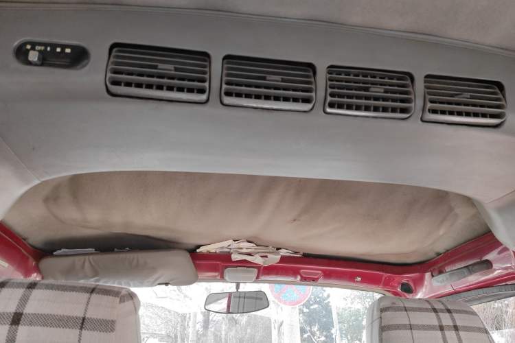 Used BAIC Weiwang 306 2013 1.2L Value Edition Luxury 8-Seater A12 China IV Emission Standard
