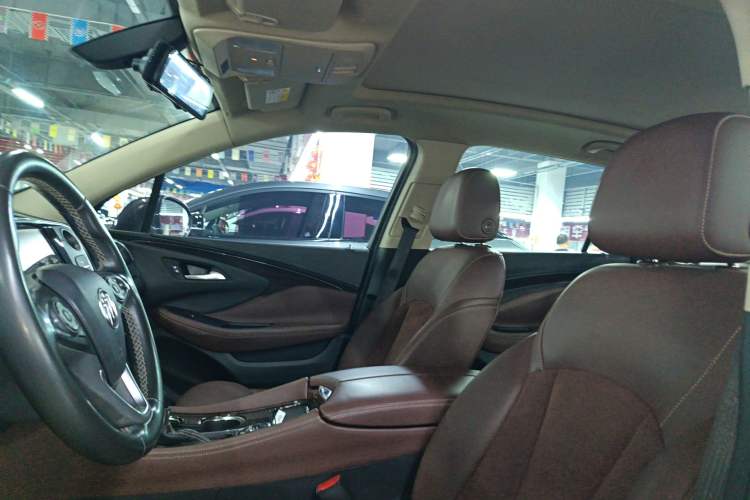 Used Buick Envision 2016 20T Two-Wheel-Drive Elite Model Headliner