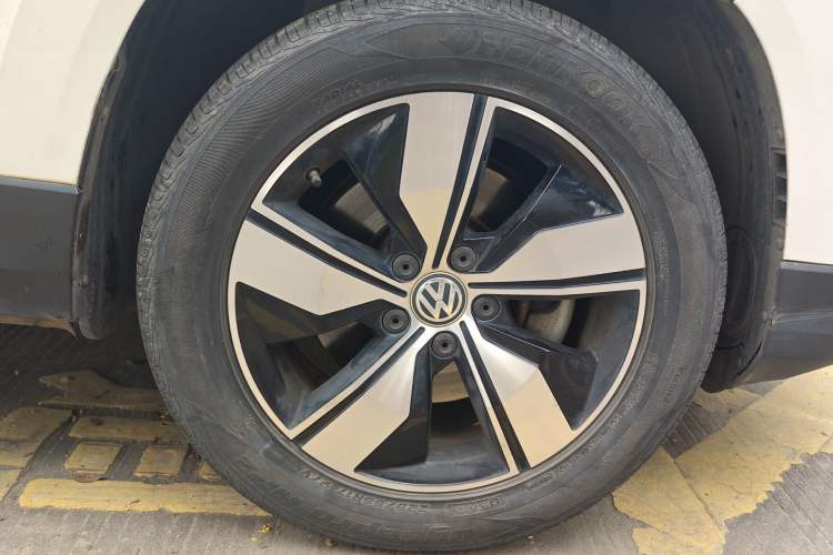 Used Volkswagen Tharu 2020 280TSI Two-Wheel Drive Comfort Edition China VI Standard
