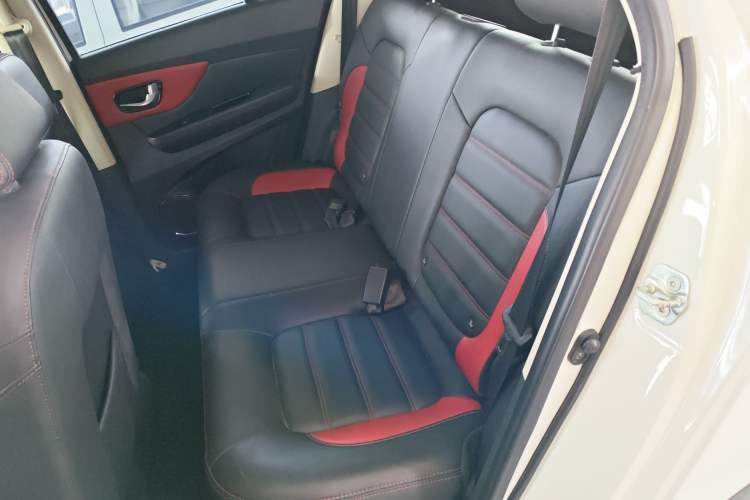 Used Haval H1 2015 1.5L Manual Luxury Model