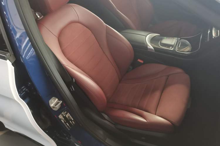 Used Mercedes-Benz C-Class 2019 C 260 Sport Edition Right Front Seat