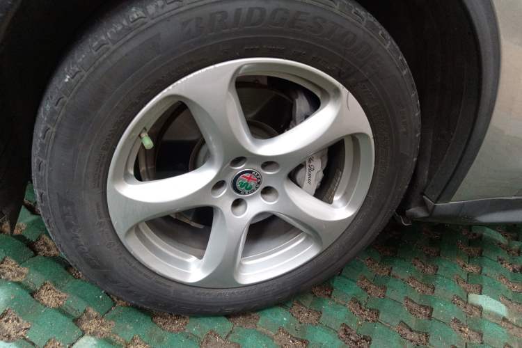 Used Alfa Romeo Stelvio 2017 2.0T 200HP Elite Edition