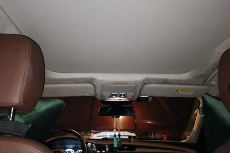 Used Jaguar XFL 2018 XFL 2.0T 250 PS Luxury Edition Headliner