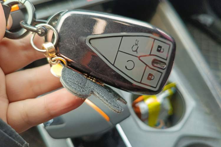 Used CHANGAN UNI-V 2023 1.5T Prestige Model