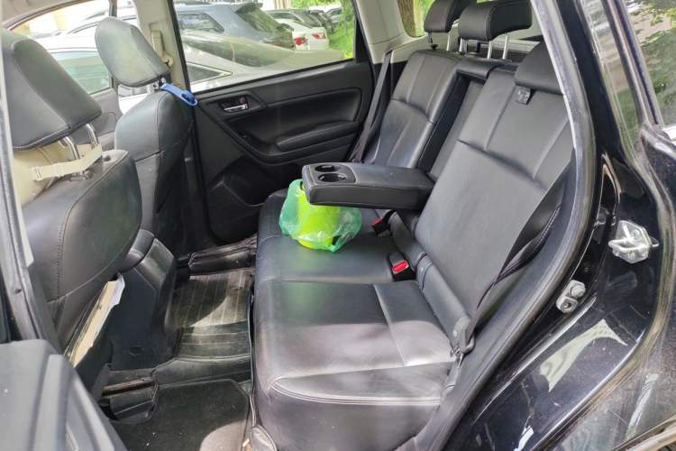 Used Subaru Forester 2014 2.0i Automatic Luxury Edition
