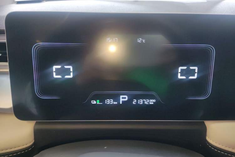 Used Geometry E Firefly 2023 320KM Cute & Handsome Tiger 5 Seats
