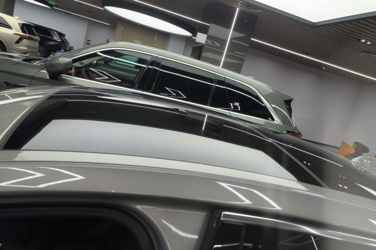 Used Jaguar XFL 2021 XFL 2.0T P200 Two-Wheel-Drive Elite Luxury Edition