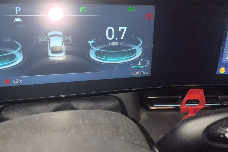 Used Hyundai Elantra 2021 240TGDi DCT TOP Flagship Edition Odometer Close Up