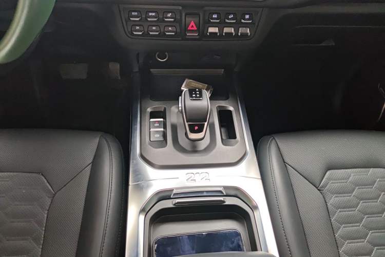 Used 212 T01 2024 2.0T Mechanic Gear Lever