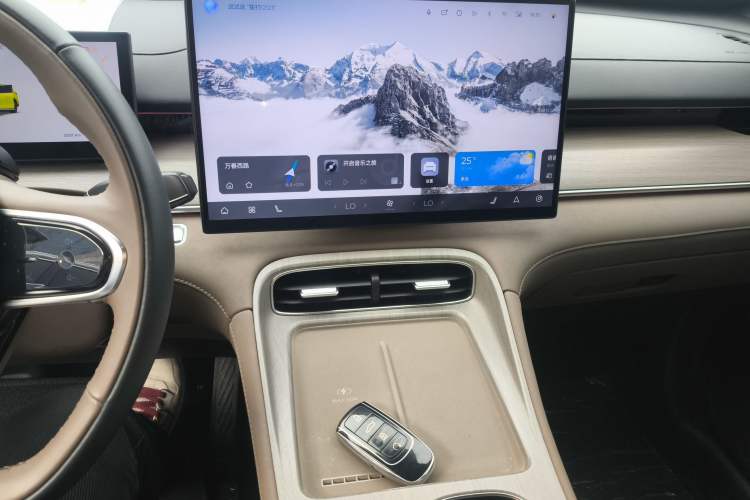 Used Chery Tiggo 8 PLUS 2025 290TGDI DCT Prestige 5-Seater Audio And AC Panel