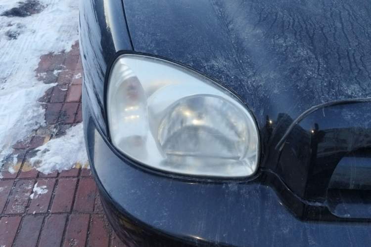 Used Huatai Santa Fe Classic 2012 2.0L Gasoline Manual Two-Wheel Drive with Sunroof
