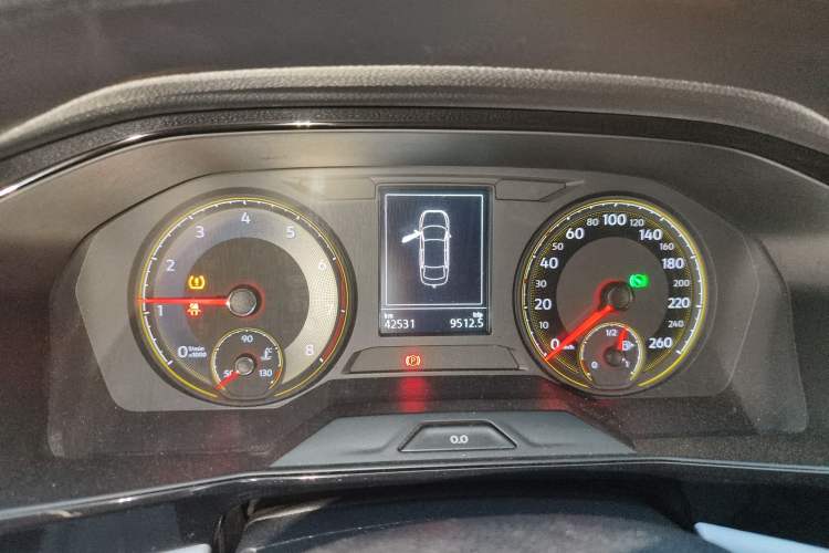 Used Volkswagen Lavida 2018 Hatchback 200TSI DSG Comfort Edition China V Standard Instrument Cluster