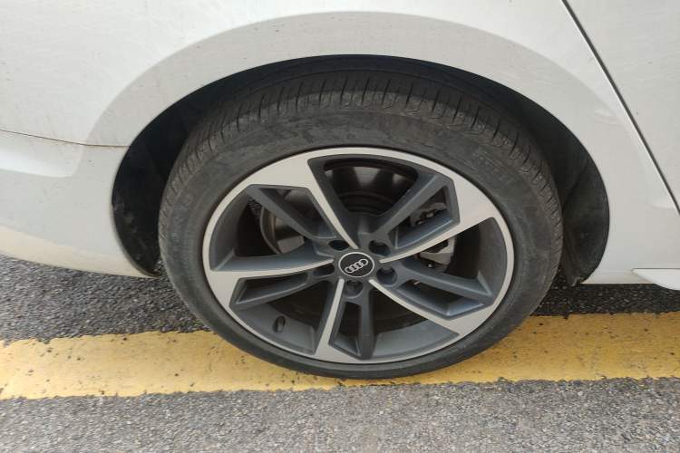 Used Audi A4L 2024 40 TFSI Fashion Dynamic Model
