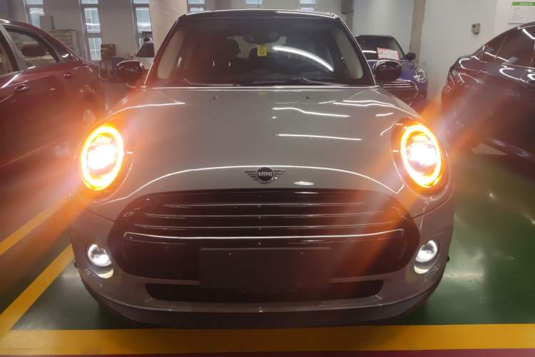 Used MINI MINI 2021 1.5T COOPER Artist Five-Door Edition