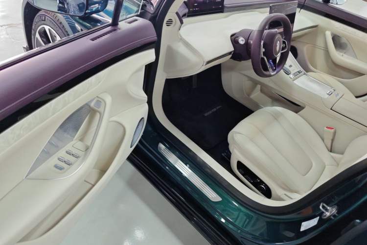 Used Hima Luxeed S7 2026 Model Max
