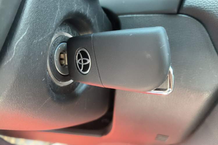 Used Toyota Wildlander 2024 2.0L CVT Two-Wheel Drive Leading Edition Vehicle Key