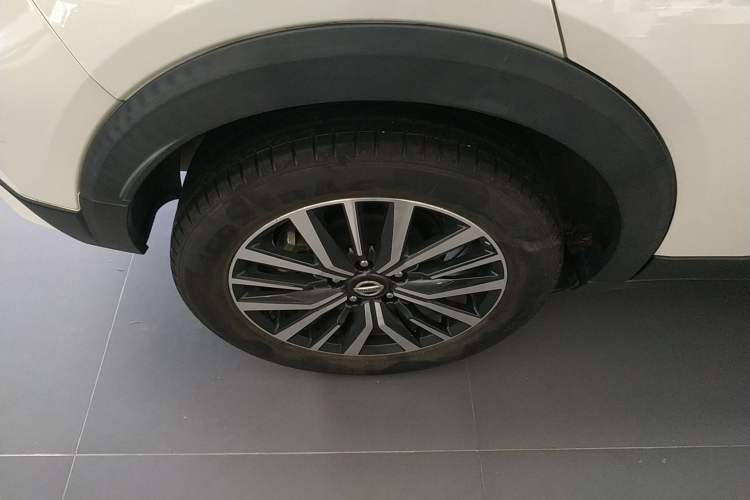 Used Nissan Kicks 2022 1.5L CVT XV Luxury Edition Right Rear Wheel Hub