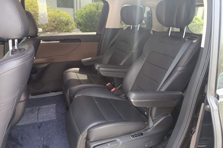 Used GAC Trumpchi E8 2024 Honor Series 2.0L Honor Edition Left Rear Seat