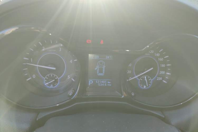 Used JMC Yusheng S350 2013 2.4T Automatic 2WD Diesel Luxury Edition 5 Seats Instrument Cluster