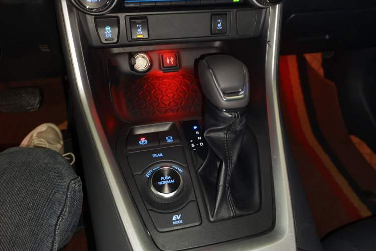 Used Toyota RAV4 2022 Dual-Engine 2.5L E-CVT Four-Wheel Drive Elite Plus Edition