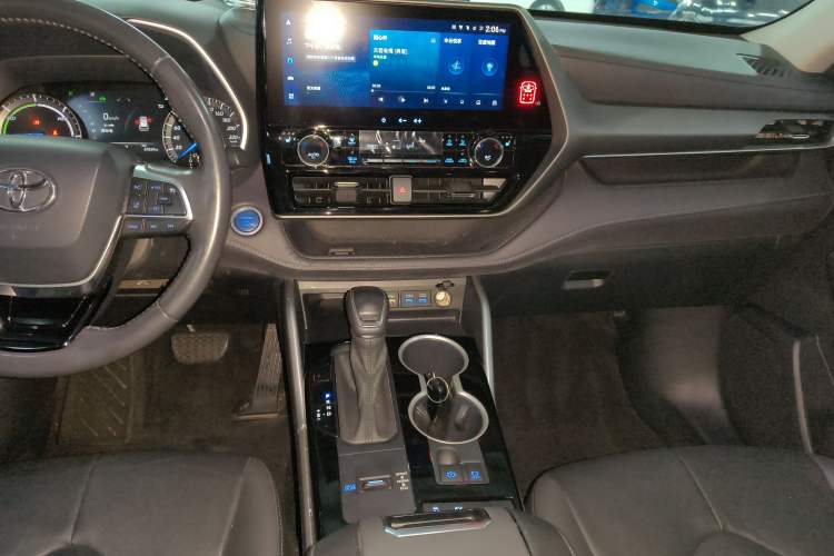 Used Toyota Highlander 2022 Dual-Engine 2.5L Four-Wheel Drive Prestige Version 7 Seats
