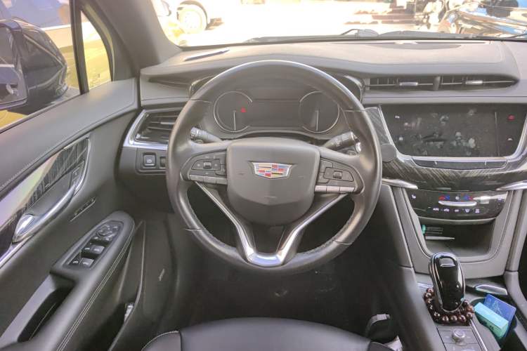 Used Cadillac XT6 2021 2.0T 7-Seater Two-Wheel-Drive Luxury Version