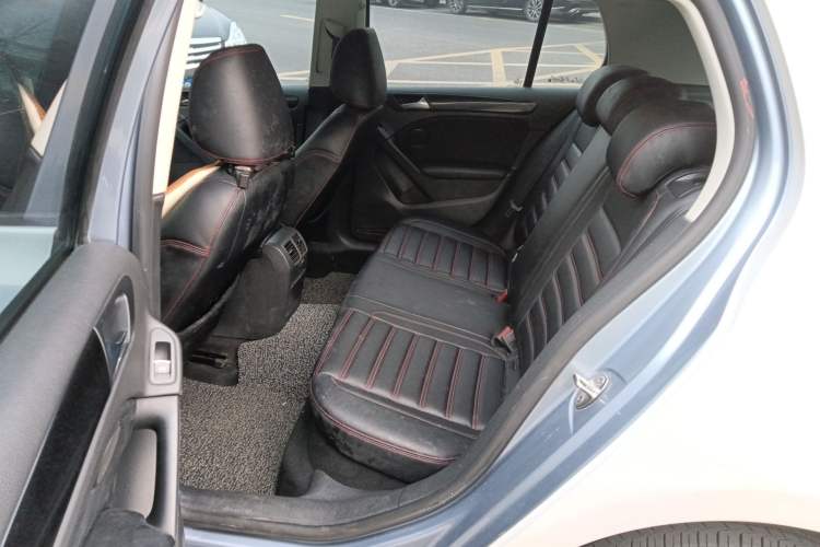 Used Volkswagen Golf 2012 1.6L Automatic Comfort Model
