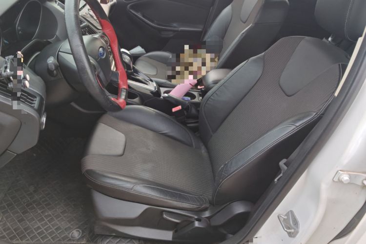 Used Ford Focus 2012 Hatchback 1.6L Automatic Fashion Edition