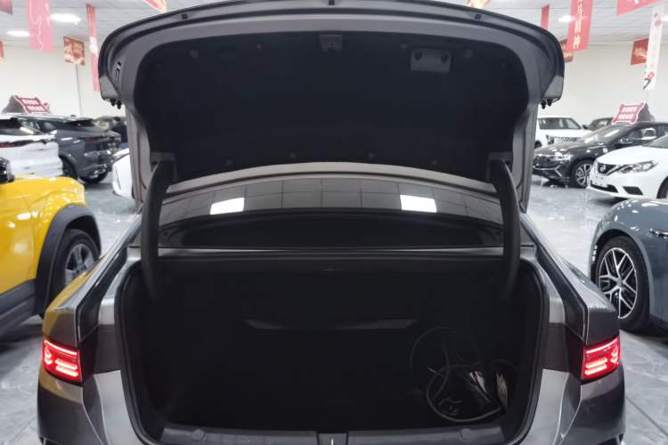 Used BYD Destroyer 05 2024 HONOR Edition DM-i 55KM Luxury Model
