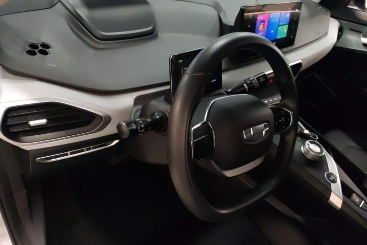 Used Geometry G6 2024 500KM Prestige Version